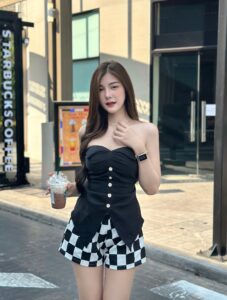 พินพิน วีรินทร์ภัทร์ 27