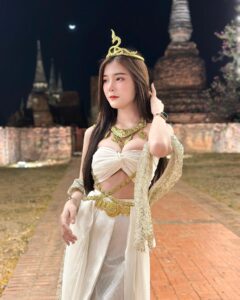 พินพิน วีรินทร์ภัทร์ 33