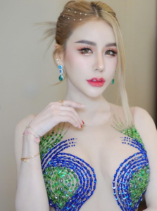 อามมี่ แม็กซิม โอนลี่แฟน