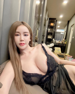 อามมี่ แม็กซิม 1