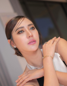 น้ำหวาน รักษ์ณภัค นม