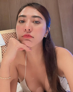 น้ำหวาน รักษ์ณภัค วงศ์ธนทัศน์