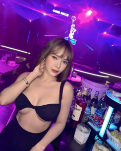 หญิง กนกพร 3