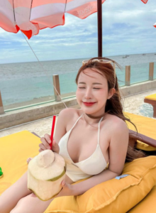 เฟียร์ ธัญญรัตน์ บิกินี่