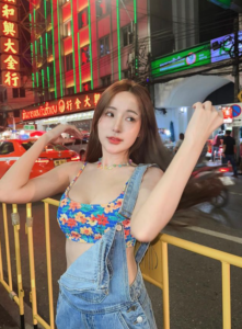 เฟียร์ ธัญญรัตน์ จักแร้