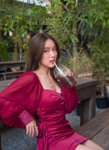 น้องใยไหม 18+